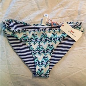 Vineyard vines geo wave bathing suit bottoms